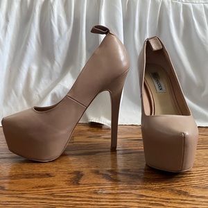 Steve Madden Ultra High Nude High Heels